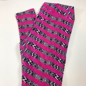 5 for $25 🌼 LuLaRoe TC 80s Inspired Printed Leggings
